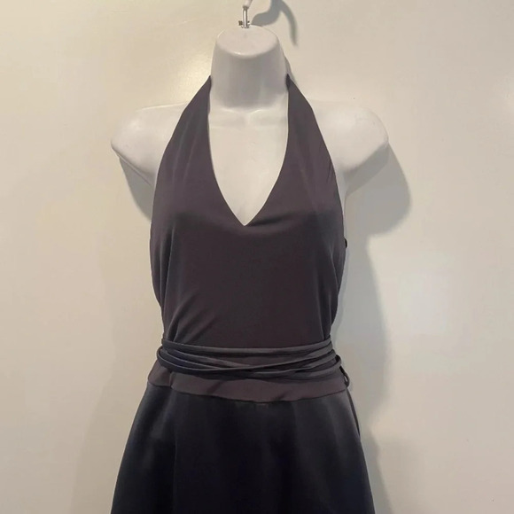 Jim Hjelm Occasions Gray Silky Satin Formal Gown Dress Womens Size 10 - Picture 2 of 5